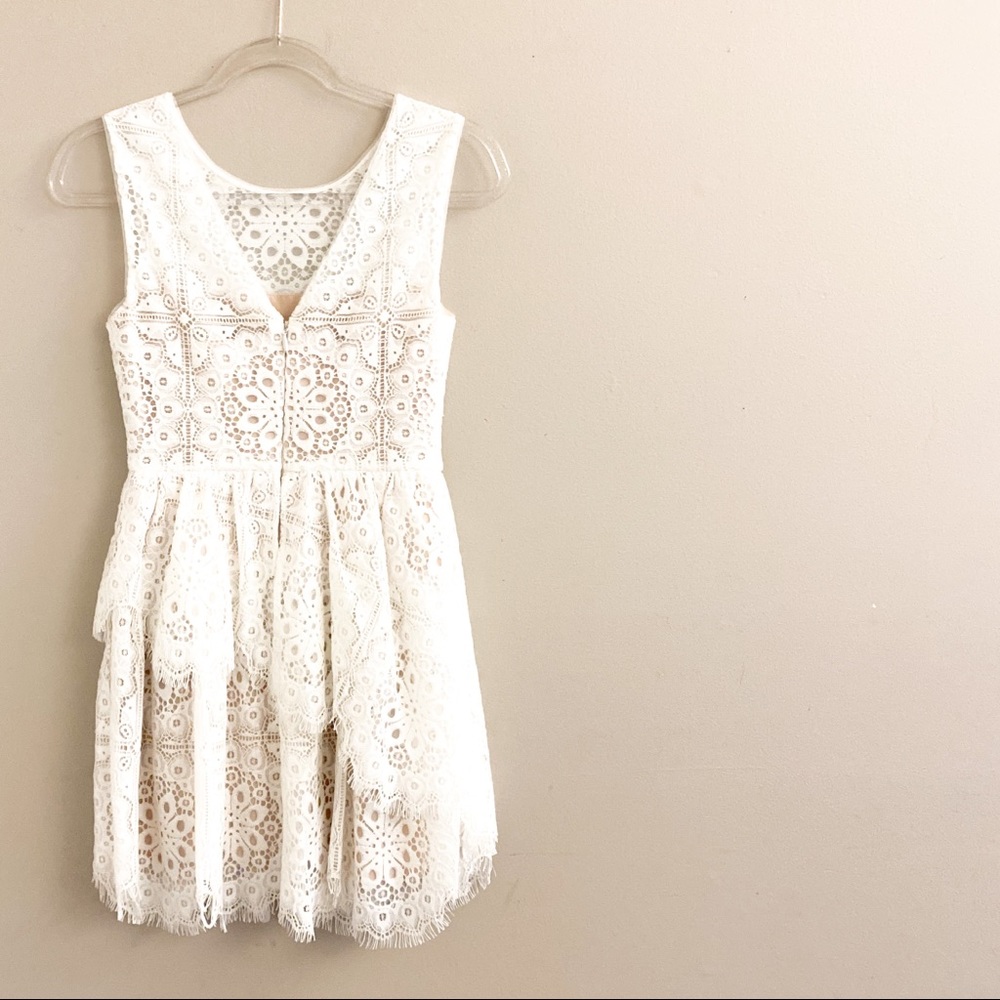 BCBGmaxazria Charlee dress white lace size 0 - Picture 5 of 8